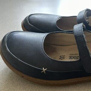 Birkenstock Iona comfort sandals for women -- size 40 -- used